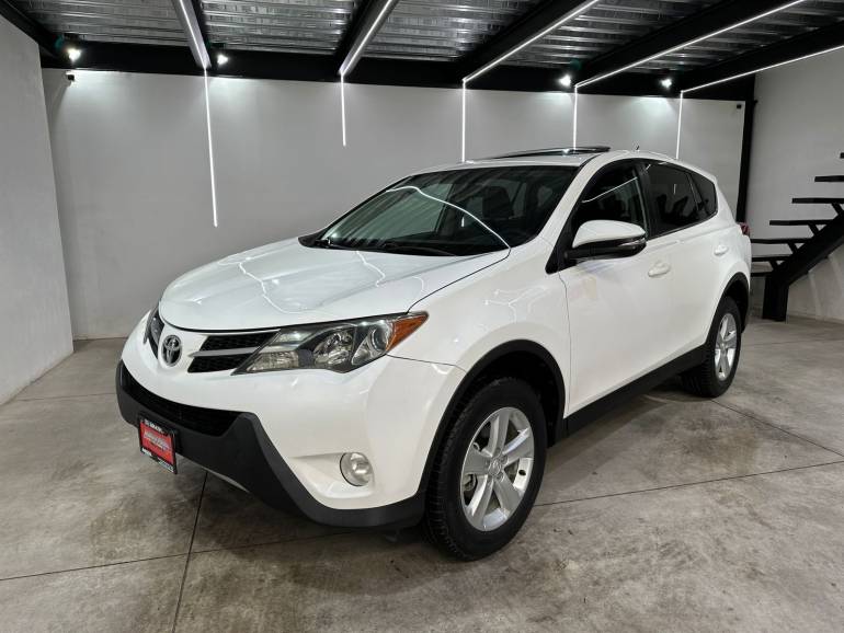 TOYOTA RAV4 XLE 2013