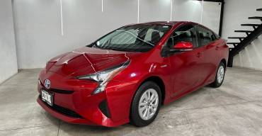 TOYOTA PRIUS 2017