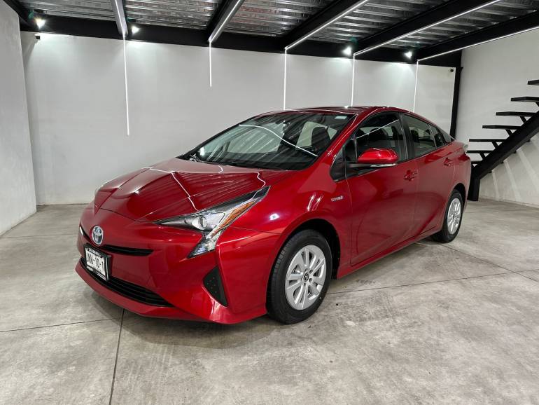 TOYOTA PRIUS 2017