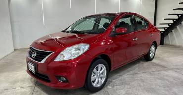 NISSAN VERSA 2012