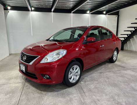 NISSAN VERSA 2012