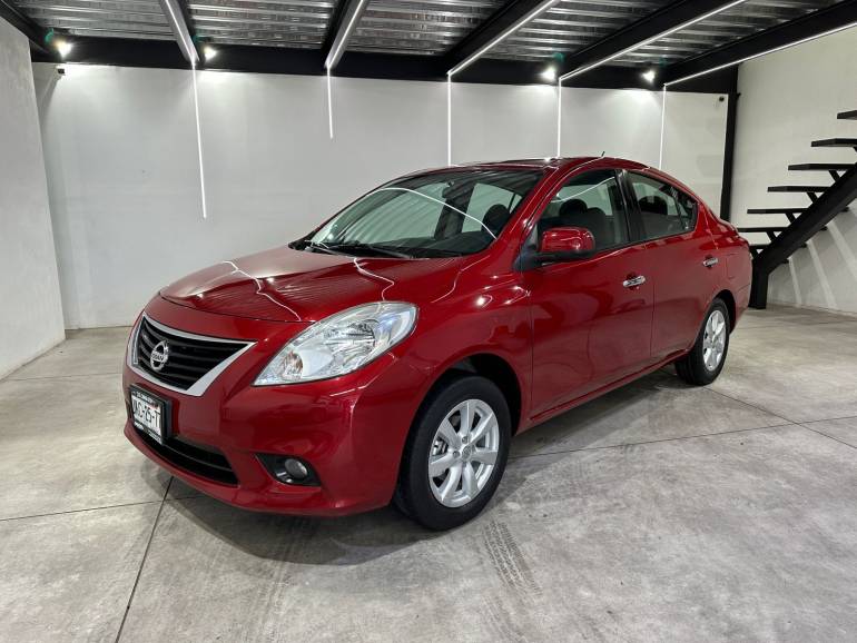 NISSAN VERSA 2012