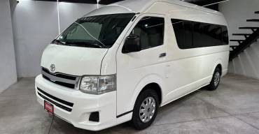 TOYOTA HIACE 2012