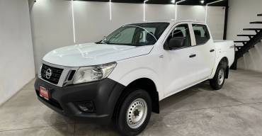 NISSAN NP300 D0BLE CABINA 2019