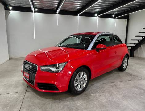 AUDI A1 S-TRONIC 2014