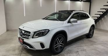 MERCEDES-BENZ CLASE GLA200 CGI SPORT 2020