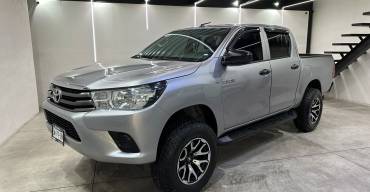 TOYOTA HILUX 2.7 CABINA DOBLE 2020