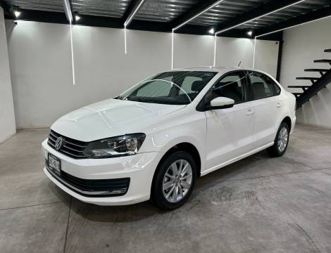 VOLKSWAGEN VENTO CONFORTLINE 2017