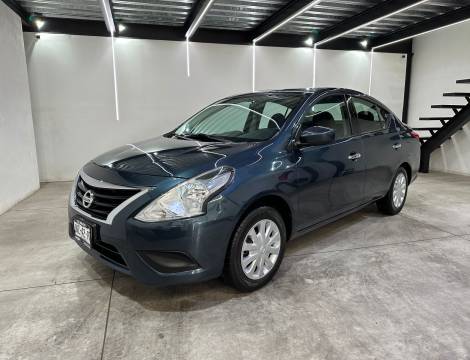 NISSAN VERSA SENSE 2017